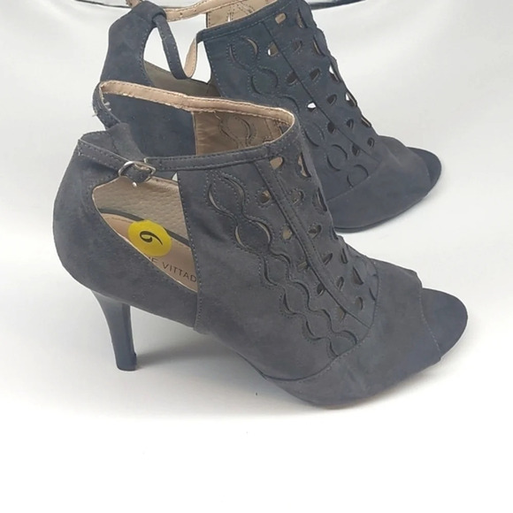 Adrienne Vittadini gray suede laser cut out open toe case stilleto heels… - Picture 2 of 5